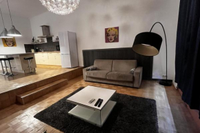 Spacious loft close to city center